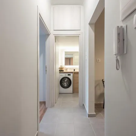 Urban Escape Downtown Atenas